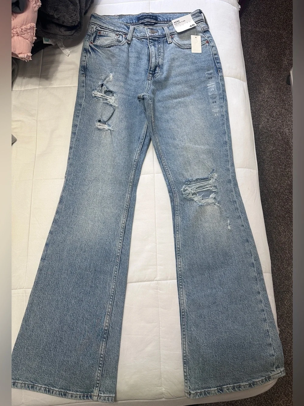 NWT Aeropostale Light Wash Distressed flare-Leg Jeans - Picture 3 of 11
